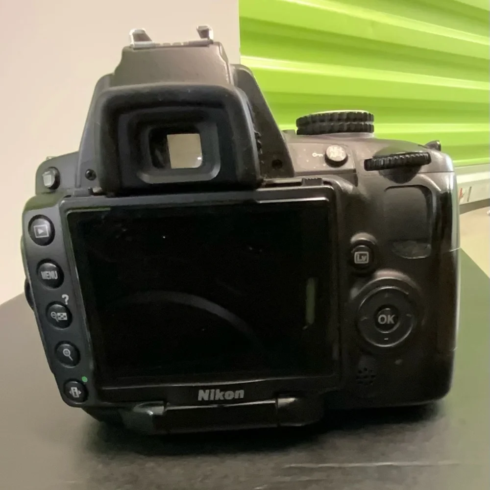 Nikon D5000 DX Digital SLR Camera